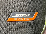 【BOSEサウンドシステム】メーカーオプションの高品位サウンドシステムを搭載。専用のチューニングが施された大小様々なスピーカーから良質なサウンドが奏でられ、臨場感あふれる音響空間を演出します。