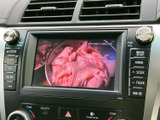 停車時に映像を楽しめるテレビ機能。お子様連れのご家族にもおすすめです。移動時間をより豊かに演出します。