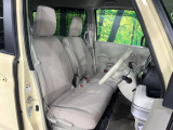 運転席シート廻りは使用感も少なく、良好な状態となっています。丁寧に使われていたことがよくわかりますね。
