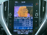 停車時にテレビを視聴できる機能が搭載されています。移動中の視聴を想定したものではなく、停車時にのみご活用ください。