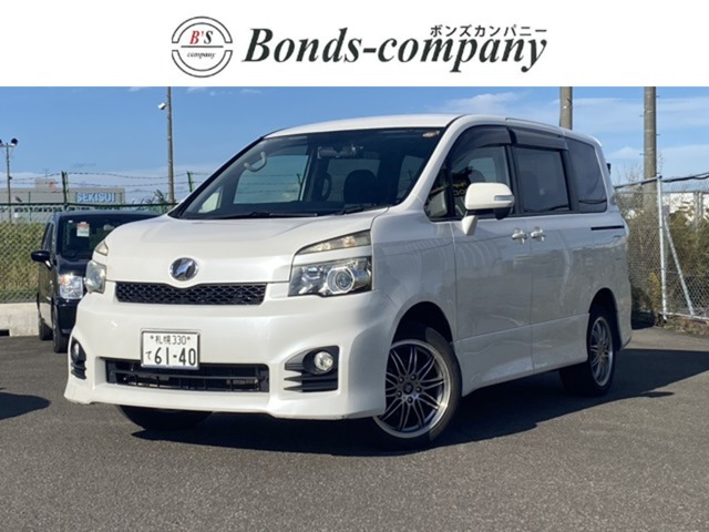 ヴォクシー 2.0 ZS 4WD 社外フルセグナビ・両側パワースライドドア