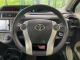 インテリアに合わせたデザインのステアリングは、運転される方のことも考え、運転しやすい形状、大きさです。是非一度、実際に触ってお確かめください。