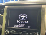 【メーカー純正ナビ】インテリアに溶け込むスタイリッシュな「専用設計」メーカーナビを装備♪視認性や操作性など基本性能にも優れよりカーライフをお楽しみいただけます