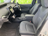 運転しやすい設計で、細部にもこだわりが感じられる空間。操作性も良く、快適なドライビングをサポートします。