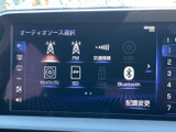 多彩なソースからお好みの音楽を再生。高音質なサウンドで、ドライブの雰囲気を盛り上げてくれるでしょう。