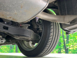 お車を安心してお乗りいただく為には、足回りの定期点検が欠かせません。サービスサポート(有償保証)では無料点検もご提供しており、安心のカーライフをお過ごしいただけるサポート体制が整っています。