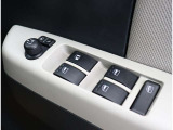 当社の車両は、オークションなどで高評価のお車を厳選して仕入れています。第三者鑑定やオークション評価4点以上にこだわっており、内外装共に状態の良いお車です。是非ご覧になってください。