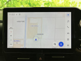 目的地までのルートを鮮明に表示。視認性の高い画面で、運転中でもスムーズに操作でき、安全なドライブをサポートします。