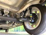 お車を安心してお乗りいただく為には、足回りの定期点検が欠かせません。サービスサポート(有償保証)では無料点検もご提供しており、安心のカーライフをお過ごしいただけるサポート体制が整っています。