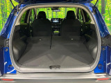 後席を格納すると、これだけの広さが!シーンに合わせたシートアレンジで、大きな荷物も積むことが出来ます♪