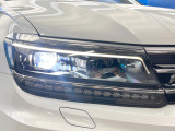 ●LEDヘッドライト:夜間走行時も良好な視界を確保し安心して運転できる高輝度LEDヘッドライトを装備!点灯速度が早く、消費電力も抑えられています。
