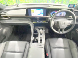 クラウンクロスオーバー 2.5 G アドバンスト レザー パッケージ E-Four 4WD 
