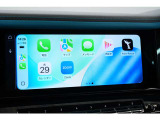 Apple CarPlayに対応し、iPhoneとの連携もスマートに。ナビゲーションや音楽、通話などを直感的に操作でき、ラグジュアリーな室内空間に快適で利便性の高いドライビング環境を提供します。
