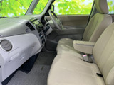 ドライバーズシート周辺は、操作系の配置がわかりやすく、運転をサポートします。