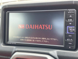 先進のナビゲーションシステムを搭載。目的地設定が簡単に行え、スムーズなルート案内を受けられます。快適なドライブをサポートする頼もしいアイテムです。
