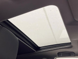パノラマムーンルーフ装備しております!!