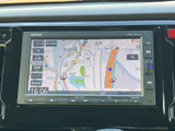 地図画面を見やすく表示することで、運転中の操作を最小限に抑え、安全な走行をサポートします。スムーズなナビゲーションで、目的地へスマートに到着できます。
