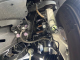 お車を安心してお乗りいただく為には、足回りの定期点検が欠かせません。サービスサポート(有償保証)では無料点検もご提供しており、安心のカーライフをお過ごしいただけるサポート体制が整っています。