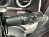 【オートライト(AUTO)】外の明るさをシステムが感知して、自動でヘッドライトが点灯します!ヘッドライトをつけ忘れを防ぐ便利機能です。
