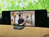 停車時にテレビを視聴できる機能が搭載されています。移動時間を有効活用して、ニュースやエンターテイメントをお楽しみいただけます。