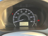 運転に必要な情報をひと目で確認できるメーター。シンプルながらも見やすいデザインで、安全なドライブをサポートしてくれるはずです。