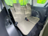 床下収納式のサードシートです。座席部分をコンパクトに収納でき、広大な荷室スペースとしてお使いいただけます!乗車人数や荷物の量など利用シーンに合わせて3列目を有効活用でき、とっても便利♪