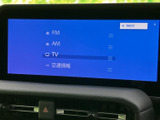 多彩なオーディオソースに対応し、お好みの音楽を高品質で楽しめます。移動時間を快適なひとときに変えてくれるでしょう。