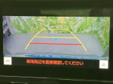駐車の際に役立つ後方確認モニターが搭載。安全確認をサポートし、スムーズな駐車操作を実現します。