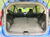 積み下ろしのしやすいデッキにはたっぷりと荷物を積み込んでいただけます。遊びから仕事まで、様々なシーンで頼れます♪