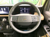 【純正革巻きステアリング】上質な革を使用することで、手にしっかり馴染みとても運転しやすいハンドルです♪