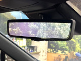 【デジタルインナーミラー】後席の大きな荷物や同乗者で後方が確認しづらい時でも安心!カメラが撮影した車両後方の映像をルームミラー内に表示。クリアな視界で状況の確認が可能です!