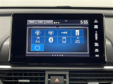 【Honda Connect対応】専用アプリをスマートフォンにダウンロードすることにより、離れた場所からエアコンを操作したり、クルマの位置情報を確認することができます。