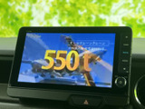停車時にテレビ視聴が可能なエンターテイメント機能を搭載。ちょっとした休憩時間に、ご家族で楽しめるひとときを演出します。
