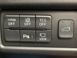 【パワーバックドア】スマートキーや運転席のボタンを押すだけでリアゲートが自動で開閉します!荷物を持っている時や、高い位置にあるバックドアを閉める際に便利な機能です♪