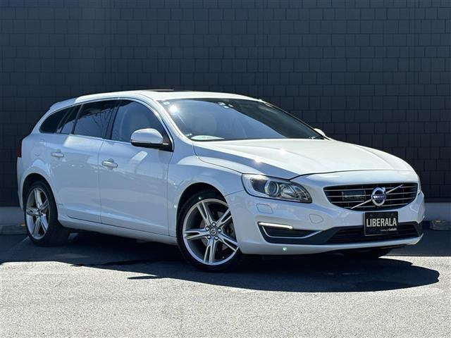 V60 D4 クラシック ディーゼル 本革シート サンルーフ