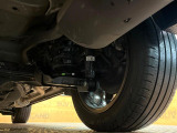 お車を安心してお乗りいただく為には、足回りの定期点検が欠かせません。サービスサポート(有償保証)では無料点検もご提供しており、安心のカーライフをお過ごしいただけるサポート体制が整っています。