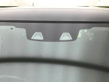 【スズキ セーフティサポート】走行中に前方の車両等を認識し、衝突しそうな時は警報とブレーキで衝突回避と被害軽減をアシスト。より安全にドライブをお楽しみいただけます。
