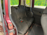 運転席シート廻りは使用感も少なく、良好な状態となっています。前オーナー様が丁寧に使っていたことがよくわかりますね。