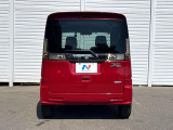 安心の最長10年・走行無制限保証(有償)をご用意。保証内容も充実はもちろん、無料点検&オイル交換や、年中無休の全国・24時間ロードサービスも付帯されておりますのでご安心下さい。
