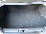 普段のお買い物や通勤、送迎等に十分な荷室スペースを確保しております。