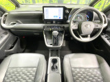 ヴォクシー 1.8 ハイブリッド S-Z 