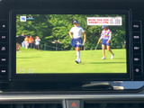 停車時に映像を楽しめる機能が搭載されています。移動を控えた時間帯に、快適なリラックス空間を提供します。