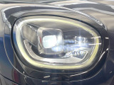 ●LEDヘッドライト:夜間走行時も良好な視界を確保し安心して運転できる高輝度LEDヘッドライトを装備!点灯速度が早く、消費電力も抑えられています。