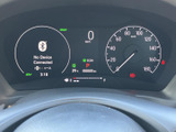 視認性の高いメーターデザイン。必要な情報を一目で確認でき、安全運転をサポートします。