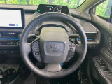 【純正革巻きステアリング】上質な革を使用することで、手にしっかり馴染みとても運転しやすいハンドルです♪