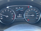 視認性の高いメーターデザインで、運転に必要な情報を一目で確認できます。速度、燃料残量、水温など、安全運転をサポートするデータが分かりやすく表示されます。