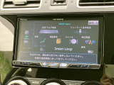 高機能なナビゲーションシステムを搭載。最新の地図情報で、安心して目的地へ向かうことができます。目的地設定もスムーズに行えます。