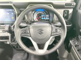 【純正革巻きステアリング】上質な革を使用することで、手にしっかり馴染みとても運転しやすいハンドルです♪