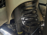 お車を安心してお乗りいただく為には、足回りの定期点検が欠かせません。サービスサポート(有償保証)では無料点検もご提供しており、安心のカーライフをお過ごしいただけるサポート体制が整っています。