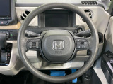 【ステアリングスイッチ】運転中、前方から目線をそらすことなく、オーディオ等の操作が可能な便利機能!安心&快適なドライブを演出してくれます♪